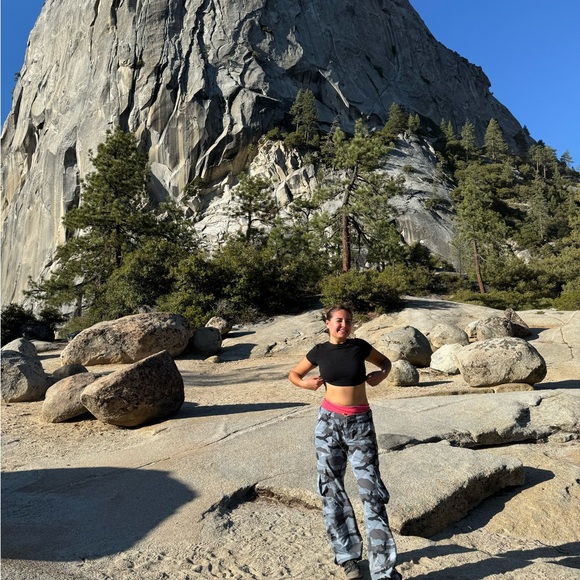 Meet your Posher, Skylar - Picture 3 of 4